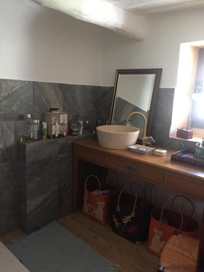 La Maison Des Soleils Apartment Soleilhas Екстериор снимка